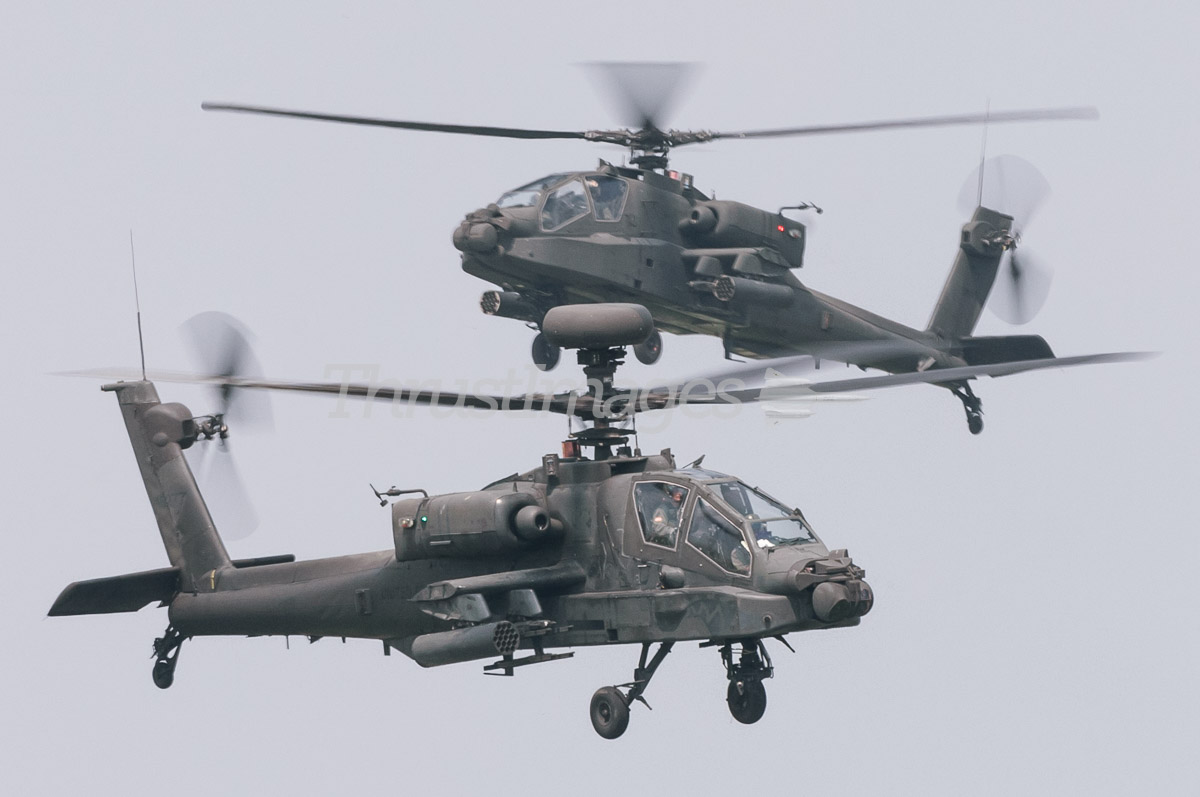 Apache Gunships